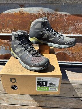 Oboz Men's Arete Mid Athletic Hiking Shoes - Gray with Olive